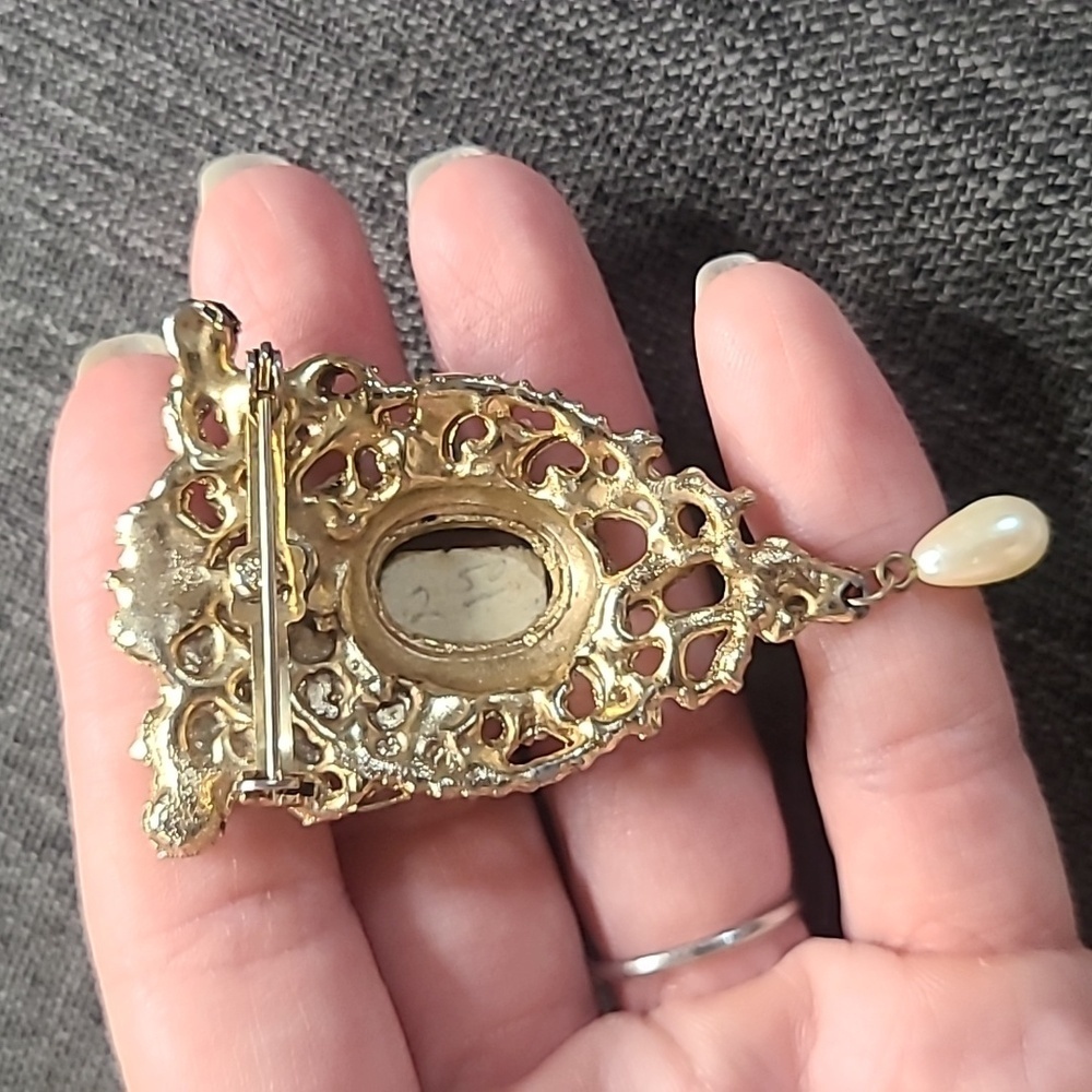 Vintage Gold Tone and Red Stone  Brooch with Faux Pearl Drop - Picture 2 of 2